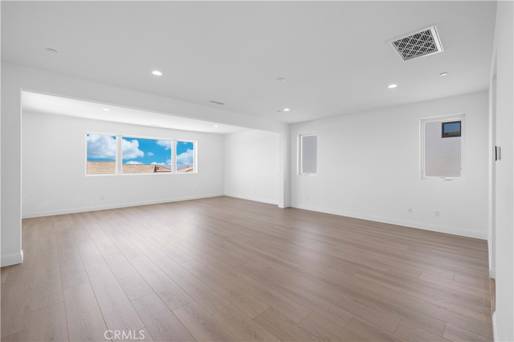 MLS #OC26146545 image #15