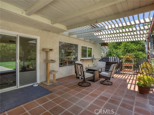 10634 Deering Avenue photo 42