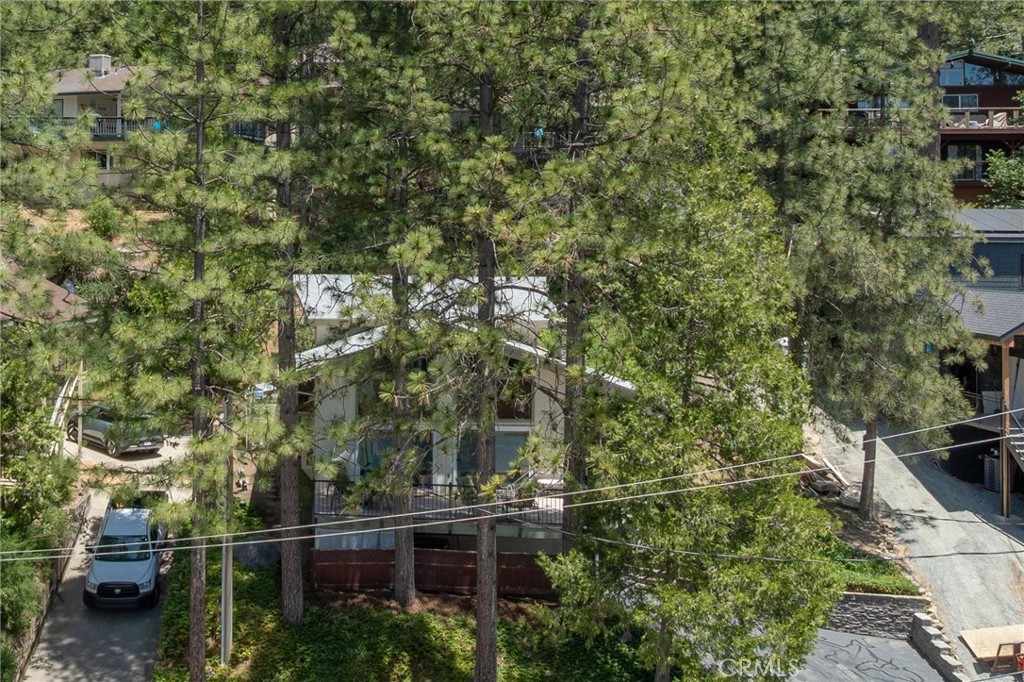 https://media.crmls.org/medias/7919016c-d509-4b66-b545-e6ab6b6bad22.jpg?preset=X-Large