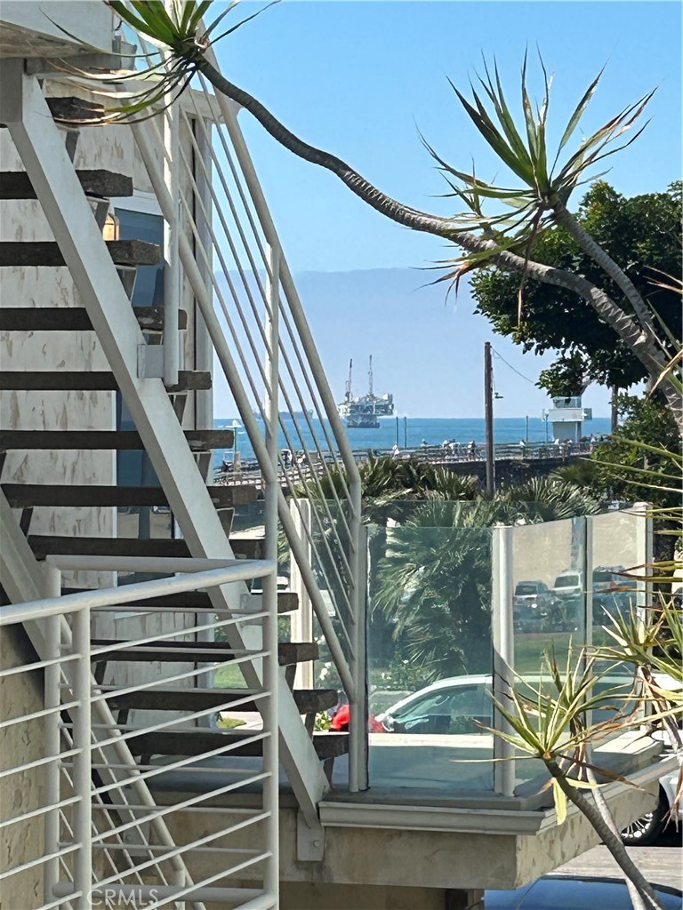 https://media.crmls.org/medias/79191eca-103a-466c-acae-fbe6f0dffd11.jpg?preset=X-Large