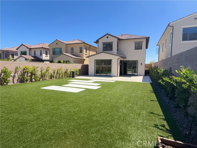 160 Statura, Irvine CA: https://media.crmls.org/medias/791a16cf-ec73-419c-bcd2-dd59c2a7b591.jpg