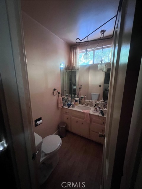 3042 N Beachwood Drive, Los Angeles CA: https://media.crmls.org/medias/791ad367-8a23-4813-9855-fc541fe0afa0.jpg