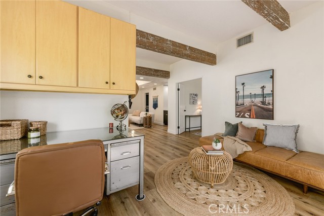 Detail Gallery Image 8 of 47 For 1550 Michael Ln, Pacific Palisades,  CA 90272 - 3 Beds | 3/1 Baths