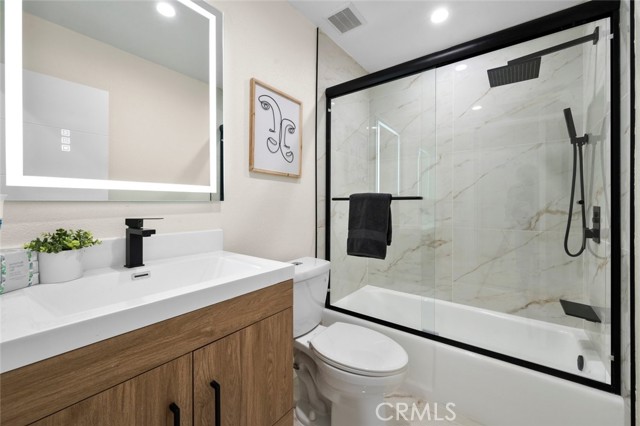 Detail Gallery Image 15 of 30 For 100 S Doheny Dr #220,  Los Angeles,  CA 90048 - 2 Beds | 2 Baths