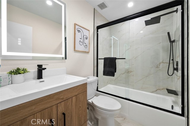 Detail Gallery Image 15 of 30 For 100 S Doheny Dr #220,  Los Angeles,  CA 90048 - 2 Beds | 2 Baths