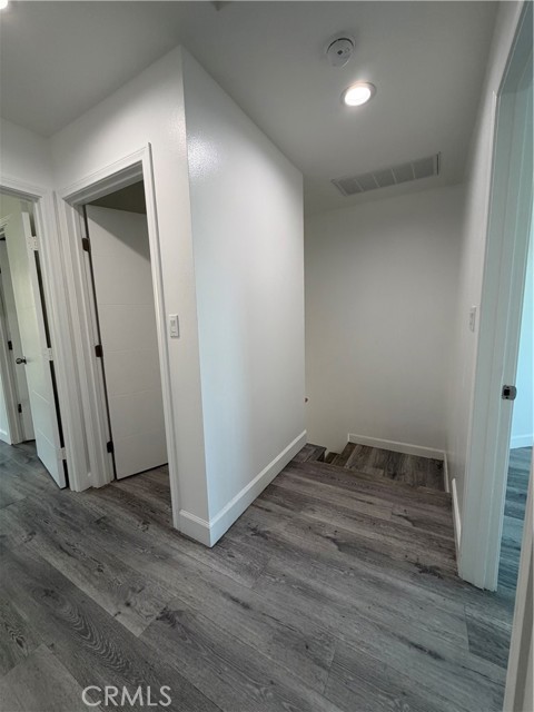 Detail Gallery Image 27 of 32 For 1130 Browning, Los Angeles,  CA 90037 - 3 Beds | 3/1 Baths