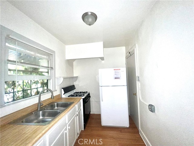 Detail Gallery Image 15 of 17 For 124 S Westmoreland Ave, Los Angeles,  CA 90004 - 1 Beds | 1 Baths