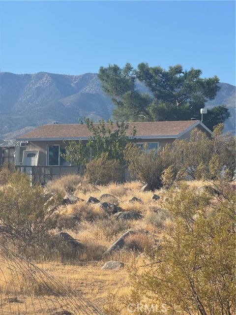 Detail Gallery Image 1 of 17 For 31633 Azurite Rd, Lucerne Valley,  CA 92356 - 1 Beds | 1 Baths