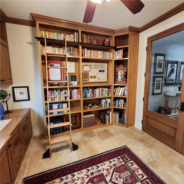 30295 Little Harbor Drive, Canyon Lake CA: https://media.crmls.org/medias/791f194b-4d23-4e83-9b96-30066eb5cc0b.jpg