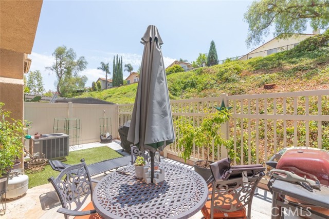13208 Setting Sun Court, Chino Hills CA: https://media.crmls.org/medias/791fb6c3-c15c-4440-b0ee-885d801328a9.jpg