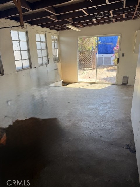 1211 9th Street, Imperial Beach CA: https://media.crmls.org/medias/791fdc61-4c8d-424a-97fc-59a5dcb8433b.jpg