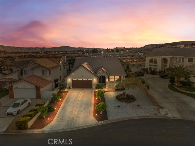 17795 Sunburst Road, Victorville CA: https://media.crmls.org/medias/791ff856-936e-45cb-8239-ea9d53b5e8ca.jpg