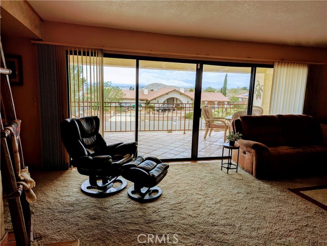 16407 Koda Road, Apple Valley CA: https://media.crmls.org/medias/79202bbb-e4d6-497d-ad57-9145006c53c0.jpg