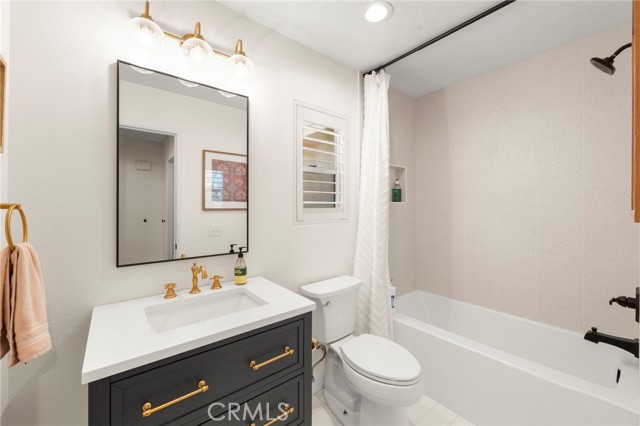 32211 Camino Nunez, Temecula CA: https://media.crmls.org/medias/792077a5-7a04-4ce7-84d2-12b5956bf33c.jpg
