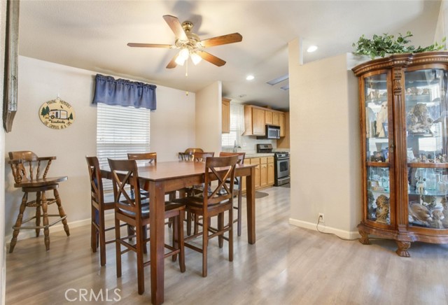 Detail Gallery Image 11 of 38 For 840 E Foothill Bld #183,  Azusa,  CA 91702 - 3 Beds | 2 Baths