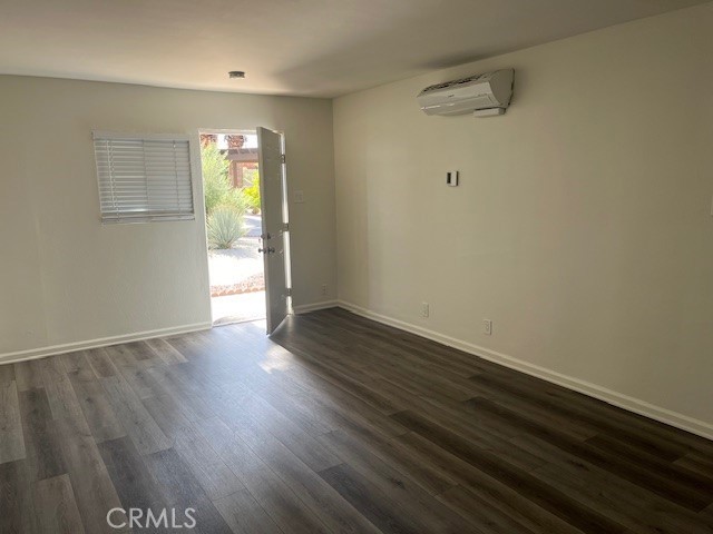 Image 6 of 23 For 36957 Melrose Drive 5