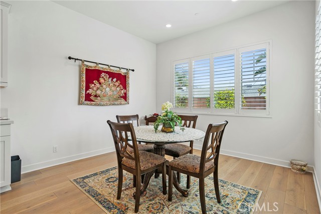 14432 Windfall Lane, Huntington Beach CA: https://media.crmls.org/medias/79216b05-a3e3-4b03-a098-8d052b385326.jpg