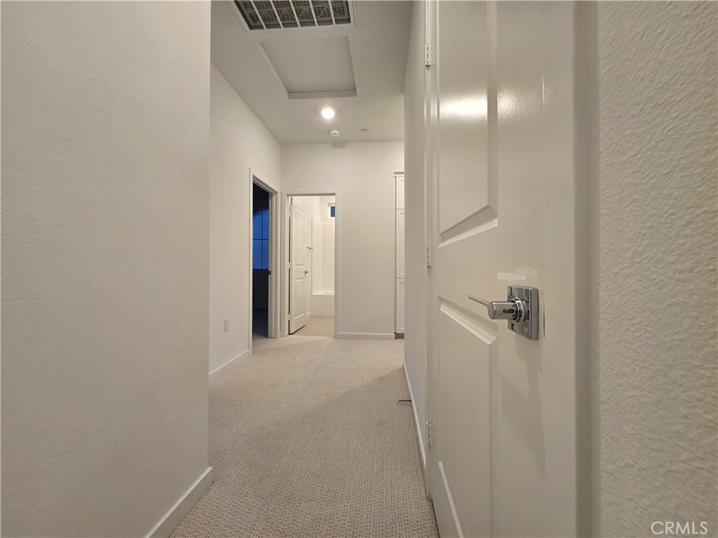 https://media.crmls.org/medias/79220f0e-1822-4dab-a962-06c24bc0c084.jpg?preset=X-Large