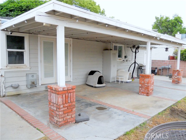 3071 N Crescent Avenue, San Bernardino CA: https://media.crmls.org/medias/7922f40e-9bb1-491c-a228-5fd090a2bc7b.jpg