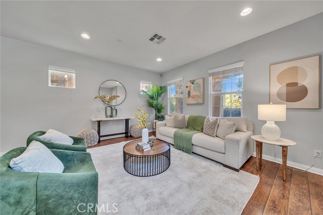 7265 Enclave Drive, Eastvale CA: https://media.crmls.org/medias/79240b4a-40c9-4a12-8cc0-c5ac3d0fad64.jpg