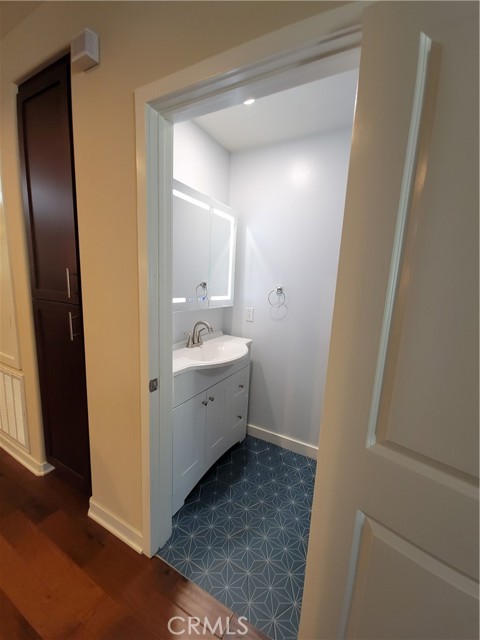 Detail Gallery Image 9 of 26 For 1568 W Artesia Square #E,  Gardena,  CA 90248 - 2 Beds | 2/1 Baths