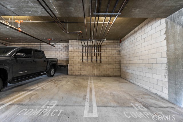 7064 Greeley St, Tujunga CA: https://media.crmls.org/medias/792504aa-9fd7-40e4-ae6c-b0c760ad75bc.jpg