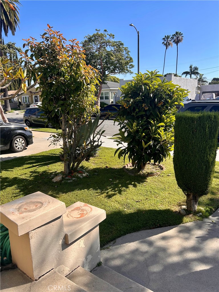 https://media.crmls.org/medias/7926ebf9-5b98-499b-b557-47a5c10a4d20.jpg?preset=X-Large