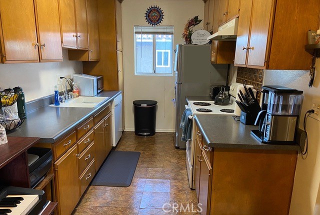 531 S La Veta Park CIR Unit: 242