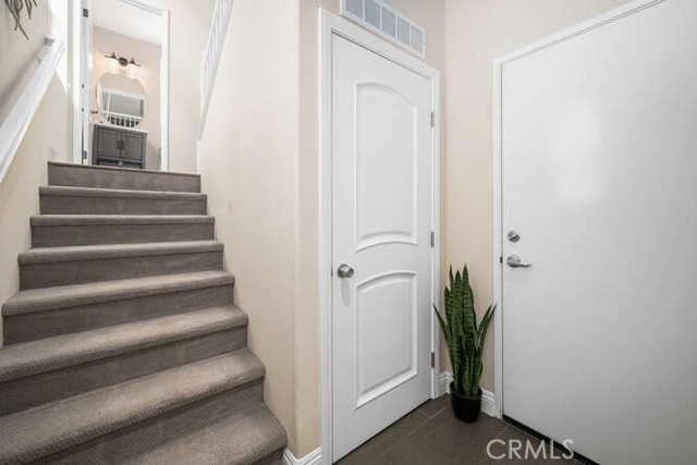 46 Hinterland Way, Ladera Ranch CA: https://media.crmls.org/medias/79287873-5c34-49cf-9949-6f39799981e8.jpg