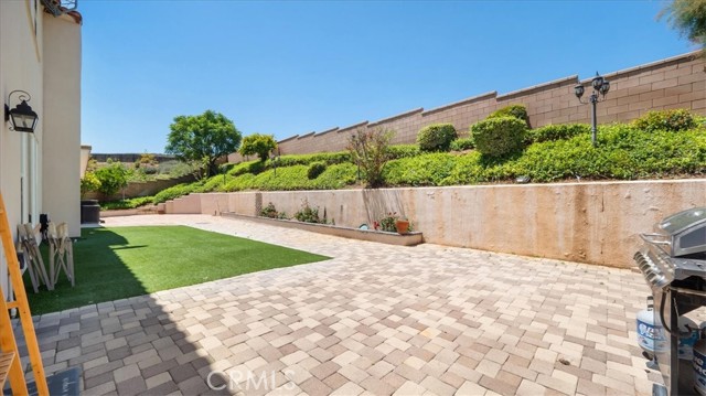 5969 Via Las Nubes, Riverside CA: https://media.crmls.org/medias/7928ea5b-dc75-49f6-a09f-4d38f5dbf323.jpg