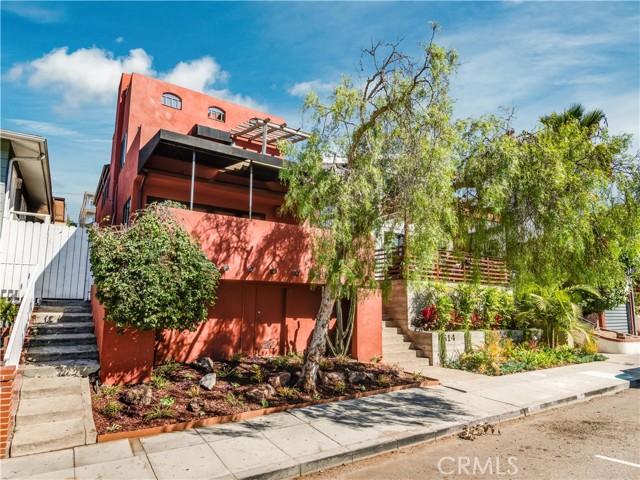 620 Manhattan Avenue, Hermosa Beach, California 90254, 3 Bedrooms Bedrooms, ,3 BathroomsBathrooms,Residential,Sold,Manhattan,SB21222034