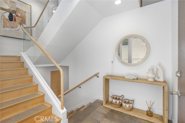 2303 Vista Drive, Manhattan Beach, California 90266, 4 Bedrooms Bedrooms, ,3 BathroomsBathrooms,Residential,For Sale,Vista,SB26092785