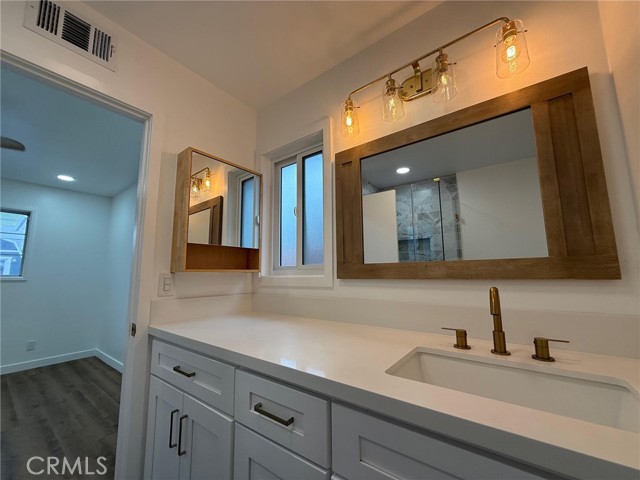 Detail Gallery Image 39 of 62 For 21108 Wilder Ave, Lakewood,  CA 90715 - 4 Beds | 2 Baths