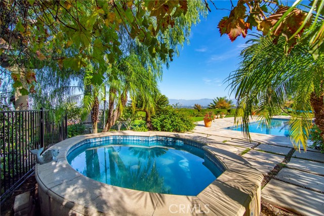 Detail Gallery Image 54 of 73 For 18933 La Montana Pl, Tarzana,  CA 91356 - 7 Beds | 6/1 Baths