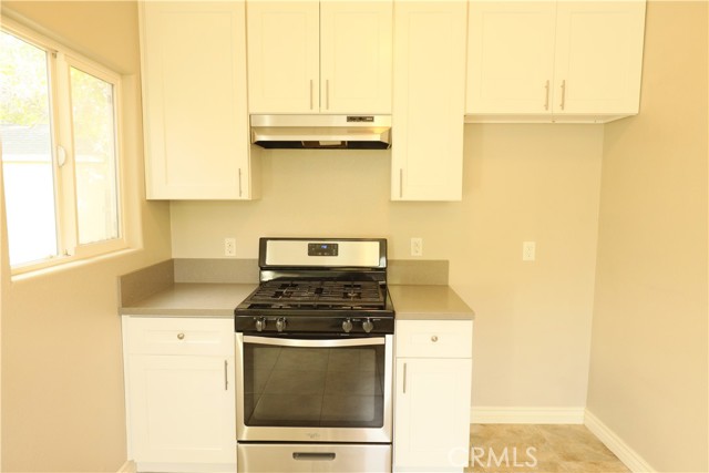 Detail Gallery Image 6 of 16 For 239 E Montana St, Pasadena,  CA 91104 - 2 Beds | 2 Baths