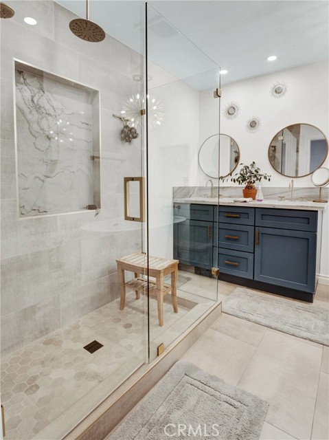 Detail Gallery Image 21 of 29 For 6587 E via Fresco, Anaheim Hills,  CA 92807 - 3 Beds | 3 Baths