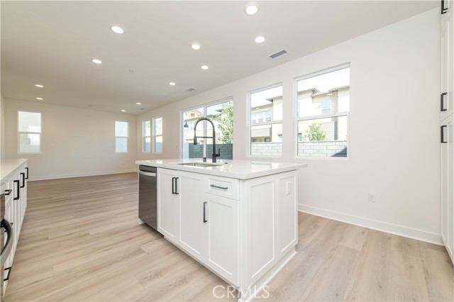 Detail Gallery Image 10 of 35 For 961 Jasper St, Rancho Mission Viejo,  CA 92694 - 3 Beds | 2/1 Baths