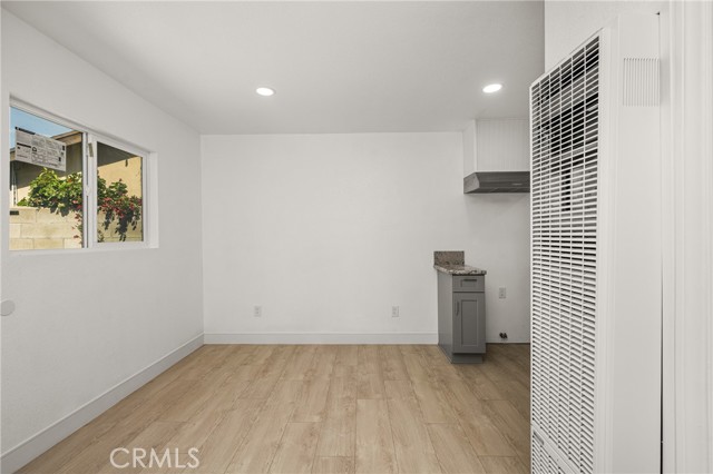 Detail Gallery Image 20 of 62 For 825 S Shelton St, Santa Ana,  CA 92703 - 3 Beds | 3 Baths