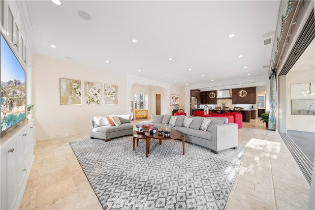 Detail Gallery Image 11 of 59 For 878 N Landa Way, Brea,  CA 92821 - 5 Beds | 5/1 Baths