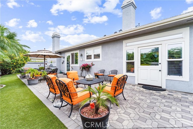 1522 Oakhill Court, Santa Ana CA: https://media.crmls.org/medias/7931ce0f-055a-49aa-8d28-e1757faf57e9.jpg
