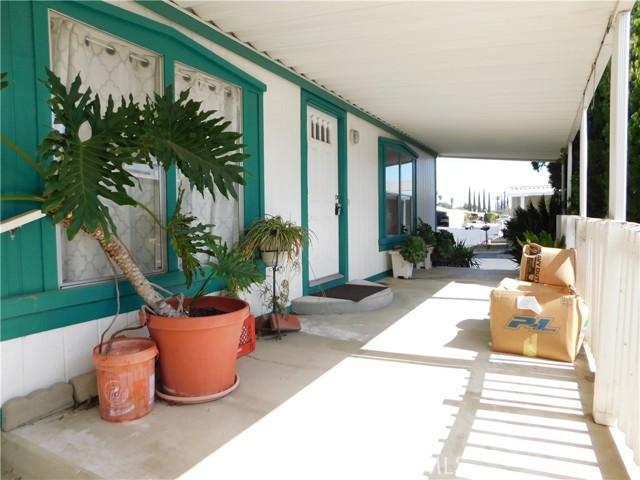 Detail Gallery Image 3 of 56 For 2200 W Wilson #82,  Banning,  CA 92220 - 3 Beds | 2 Baths