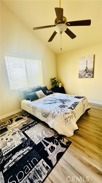 Detail Gallery Image 35 of 45 For 18336 1/2 Keswick St, Reseda,  CA 91335 - 4 Beds | 3/1 Baths