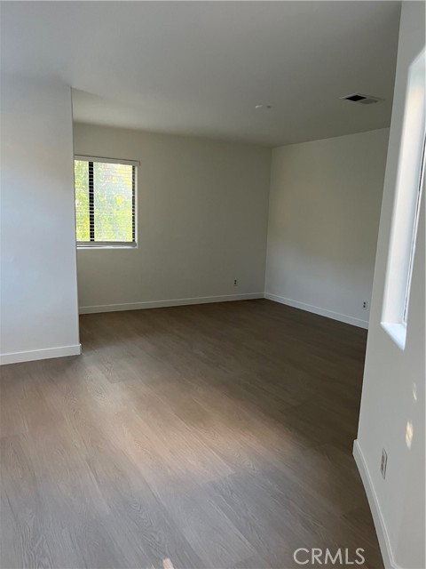 29752 Strawberry Hill Drive, Agoura Hills CA: https://media.crmls.org/medias/7932362f-8b69-4ead-aced-48ceaf921d0a.jpg