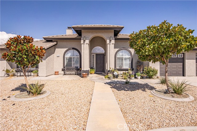 Detail Gallery Image 2 of 75 For 11123 Hickory Ave, Hesperia,  CA 92345 - 4 Beds | 2/1 Baths