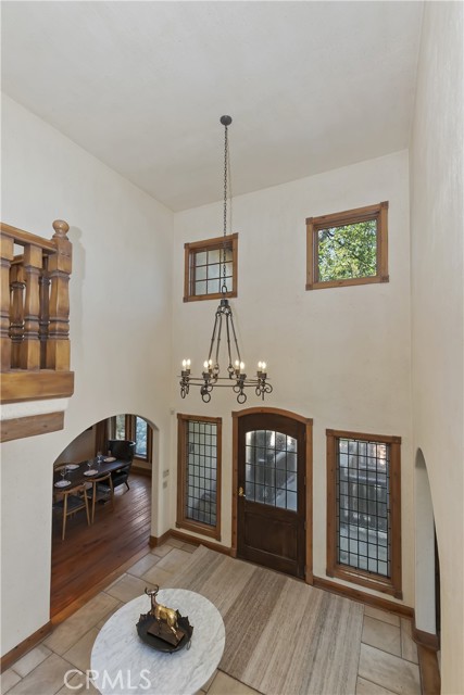 Detail Gallery Image 28 of 64 For 28324 Somerset Ln, Lake Arrowhead,  CA 92352 - 4 Beds | 4/1 Baths