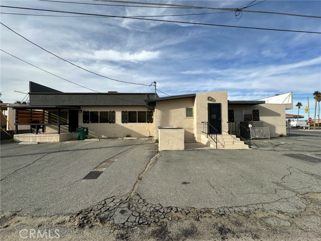 73421 29 Palms Highway, Twentynine Palms, California 92277, ,Commercial Lease,For Rent,73421 29 Palms Highway,CRJT25044836