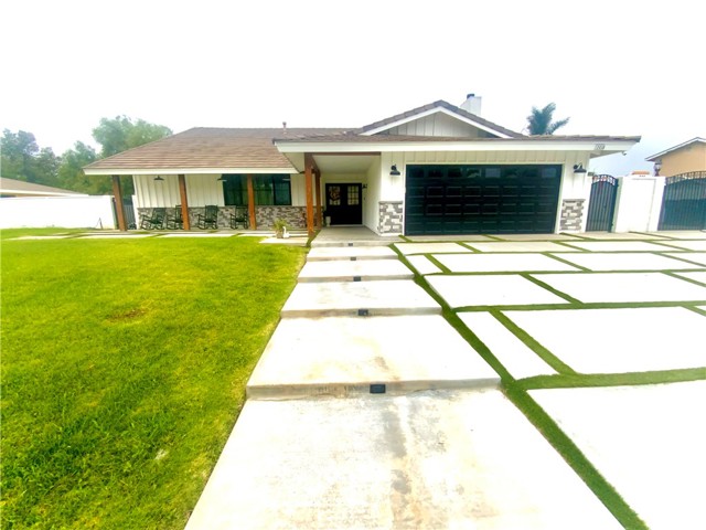 2416 Hialeah Circle, Norco CA: https://media.crmls.org/medias/7935df56-d0a6-4fe8-81a5-8591af0efb09.jpg