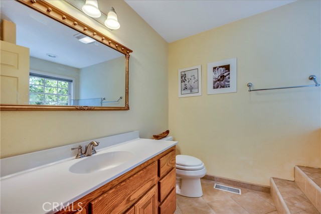 Detail Gallery Image 12 of 41 For 19865 Foard Rd, Middletown,  CA 95461 - 3 Beds | 2 Baths