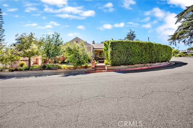 4547 Lasheart Drive, La Canada Flintridge CA: https://media.crmls.org/medias/7936933f-b820-4727-ad5b-4674a81ef9d6.jpg