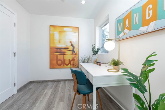 Detail Gallery Image 15 of 36 For 1754 N Berendo St #B,  Los Angeles,  CA 90027 - 3 Beds | 2/1 Baths